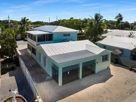 64 Coconut Dr, Key Largo, FL 33037