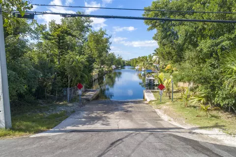 29073 Iris Dr, Big Pine Key, FL 33043 photo 49