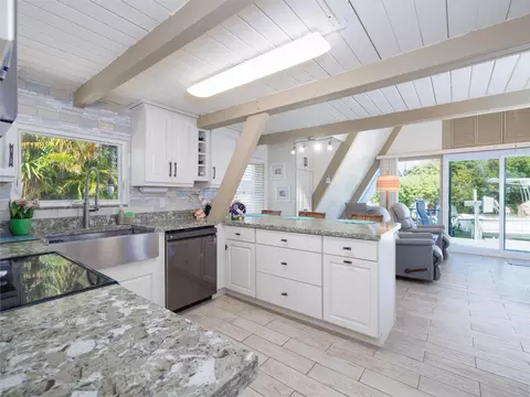 29073 Iris Dr, Big Pine Key, FL 33043 photo 11