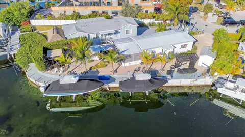 1127 Gulfstream Ln, Key Largo, FL 33037