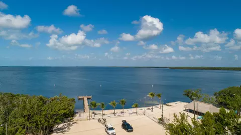 View/Area - 2 Buttonwood Dr, Key Largo, FL 33037 photo 1 of 4