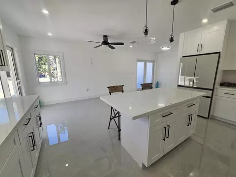 Kitchen - 2 Buttonwood Dr, Key Largo, FL 33037 photo 3 of 4