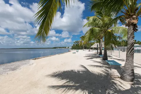 View/Area - 2 Buttonwood Dr, Key Largo, FL 33037 photo 4 of 4