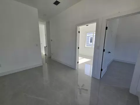 Entry Way - 2 Buttonwood Dr, Key Largo, FL 33037 photo 2 of 2