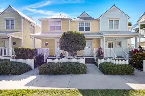 5006 Sunset Village Dr, Duck Key, FL 33050