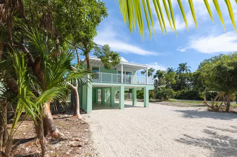 224 W Seaview Dr, Duck Key, FL 33050