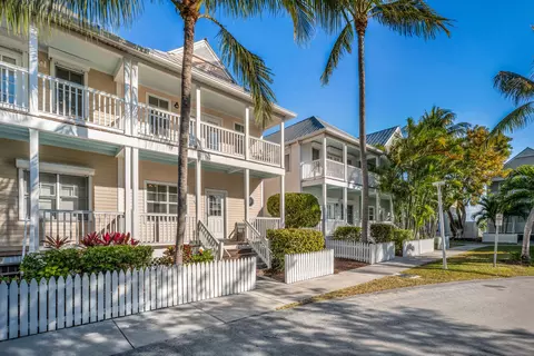 7061 Harbor Village Dr, Marathon, FL 33050