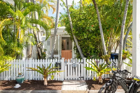 817 Pearl St, Key West, FL 33040