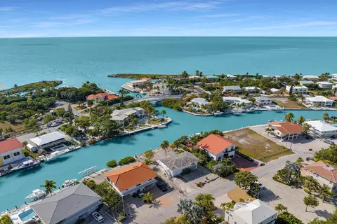 154 S Indies Dr, Duck, FL 33050