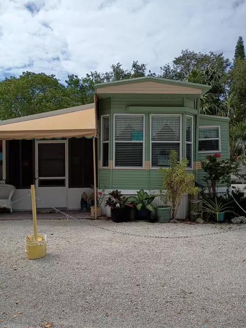 101551 Overseas Hwy #147, Key Largo, FL 33037