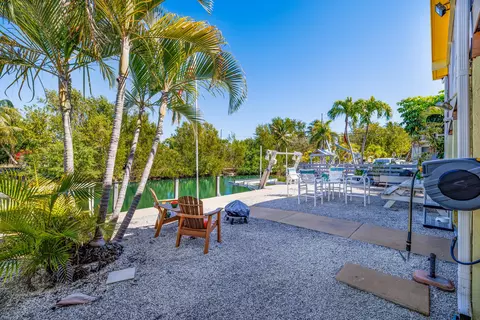 Exterior - 29183 Cedar Dr, Big Pine Key, FL 33043 photo 10 of 12