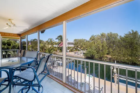 Exterior - 29183 Cedar Dr, Big Pine Key, FL 33043 photo 7 of 12