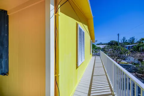 Exterior - 29183 Cedar Dr, Big Pine Key, FL 33043 photo 9 of 12