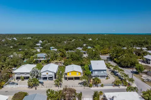 View/Area - 29183 Cedar Dr, Big Pine Key, FL 33043 photo 5 of 10