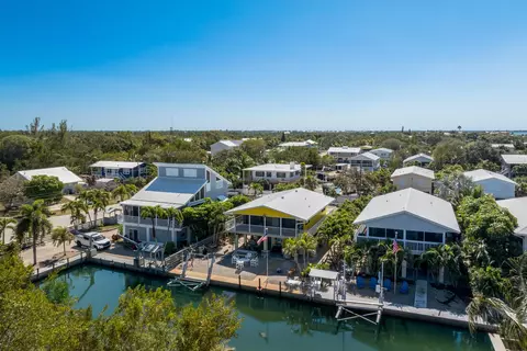 View/Area - 29183 Cedar Dr, Big Pine Key, FL 33043 photo 3 of 10