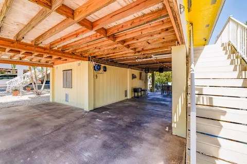 Exterior - 29183 Cedar Dr, Big Pine Key, FL 33043 photo 3 of 12