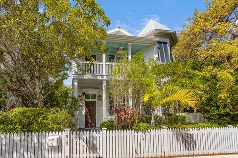 1513 Pine St, Key West, FL 33040