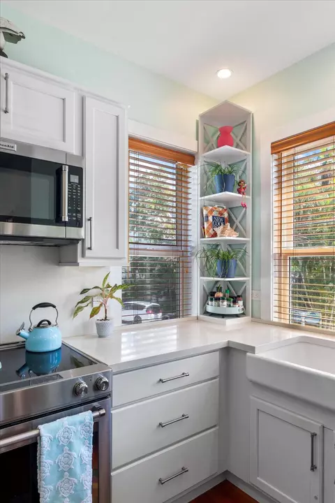 Kitchen - 617 Fleming St #4, Key West, FL 33040 photo 5 of 8
