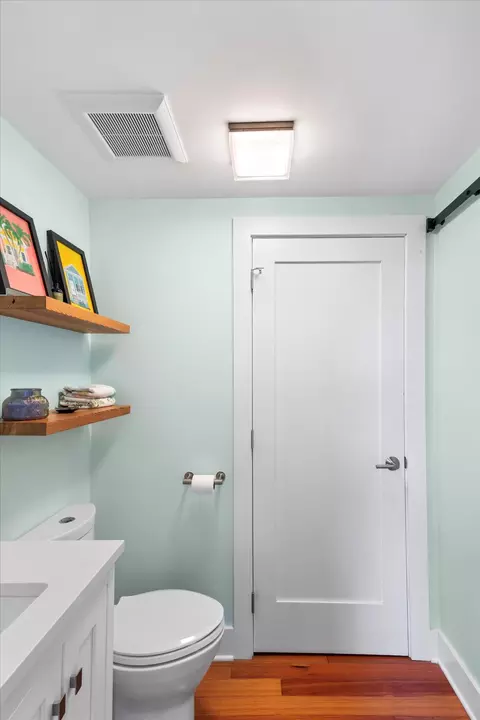 Bath - 617 Fleming St #4, Key West, FL 33040 photo 1 of 5