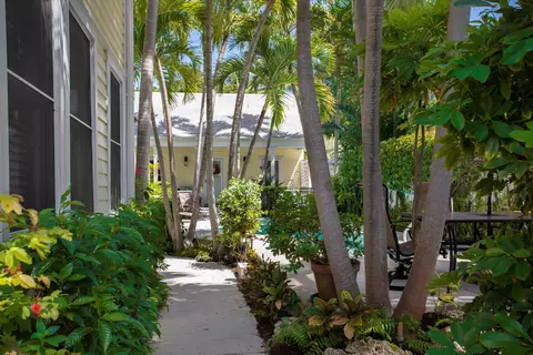Exterior - 617 Fleming St #4, Key West, FL 33040 photo 3 of 5