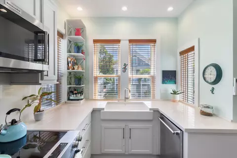 Kitchen - 617 Fleming St #4, Key West, FL 33040 photo 3 of 8