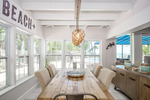 Dining - 901 46th St, Marathon, FL 33050 photo 2 of 7