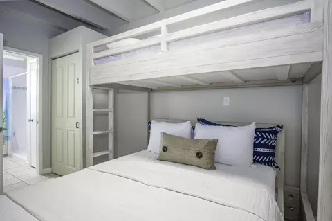 Bedroom - 901 46th St, Marathon, FL 33050 photo 17 of 18