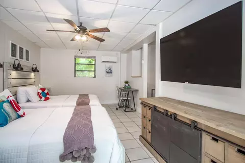 Bedroom - 901 46th St, Marathon, FL 33050 photo 11 of 18