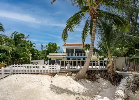 Exterior - 901 46th St, Marathon, FL 33050 photo 6 of 16