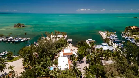 View/Area - 901 46th St, Marathon, FL 33050 photo 2 of 3