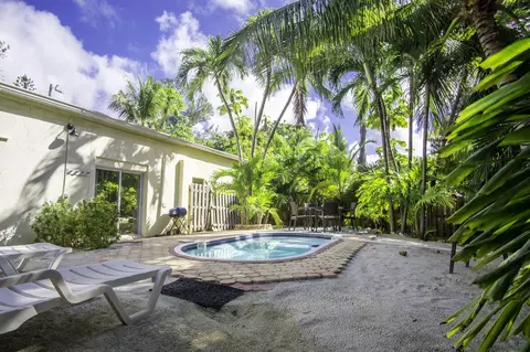 Exterior - 901 46th St, Marathon, FL 33050 photo 15 of 16