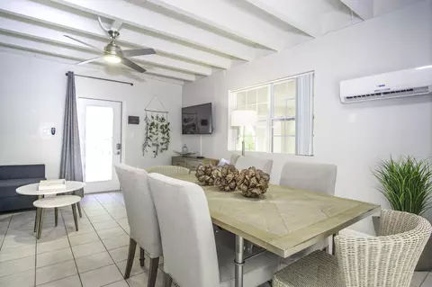 Dining - 901 46th St, Marathon, FL 33050 photo 5 of 7