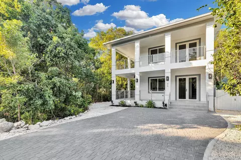46 Transylvania Ave, Key Largo, FL 33037