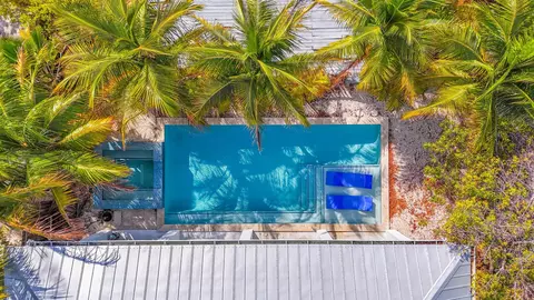 Exterior - 216 Newfound Blvd, Big Pine Key, FL 33043 photo 2 of 24