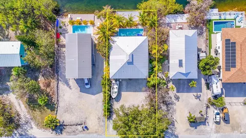 View/Area - 216 Newfound Blvd, Big Pine Key, FL 33043 photo 2 of 3