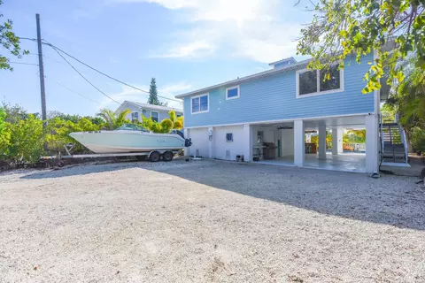 Exterior - 216 Newfound Blvd, Big Pine Key, FL 33043 photo 10 of 24