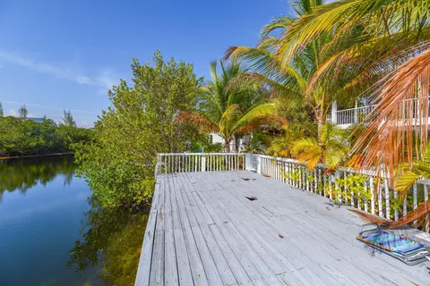 Exterior - 216 Newfound Blvd, Big Pine Key, FL 33043 photo 6 of 24