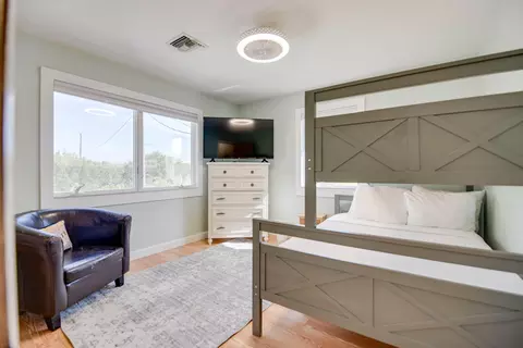 Bedroom - 216 Newfound Blvd, Big Pine Key, FL 33043 photo 3 of 7