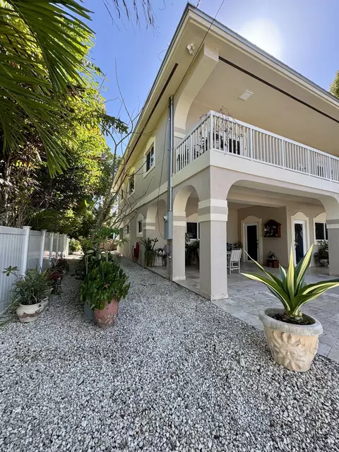 27 Abaco Rd, Key Largo, FL 33037 photo 3