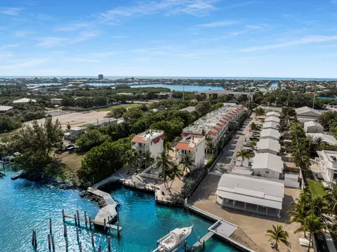 View/Area - Undisclosed, Marathon, FL 33050 photo 8 of 10