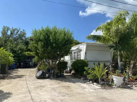 190 Garden St, Tavernier, FL 33070