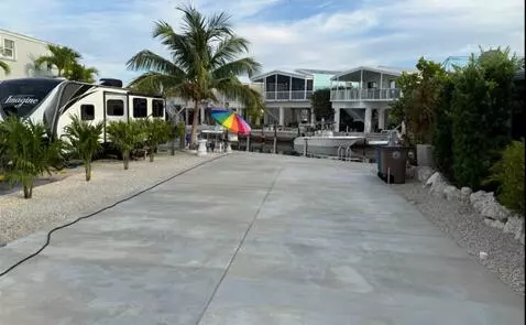 701 Spanish Main Dr #84, Cudjoe, FL 33042