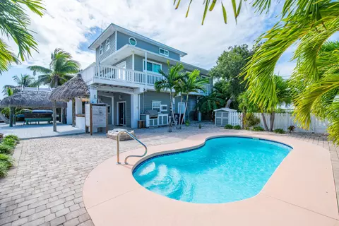 643 Indies Rd, Summerland Key, FL 33042