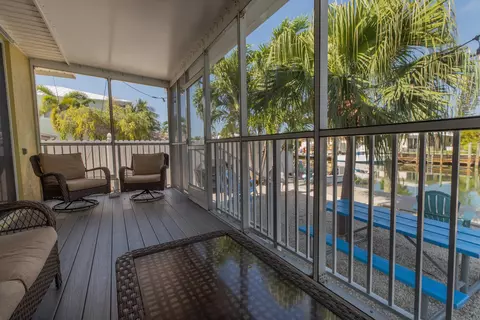 Exterior - 441 3rd St, Key Colony, FL 33051 photo 2 of 7