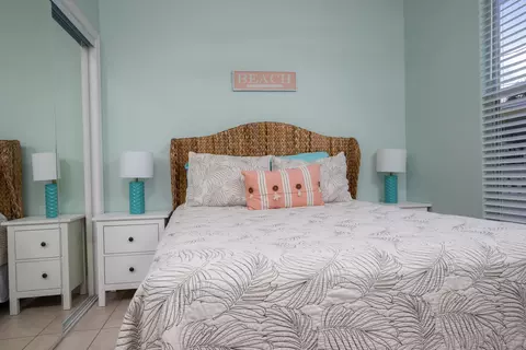Bedroom - 441 3rd St, Key Colony, FL 33051 photo 4 of 4