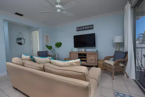 Living - 441 3rd St, Key Colony, FL 33051 photo 2 of 2