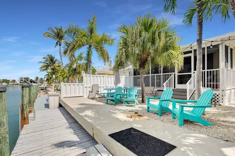 Exterior - 441 3rd St, Key Colony, FL 33051 photo 6 of 7