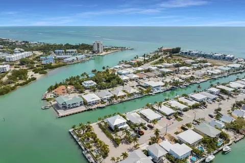View/Area - 441 3rd St, Key Colony, FL 33051 photo 9 of 9
