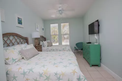 Bedroom - 441 3rd St, Key Colony, FL 33051 photo 3 of 4