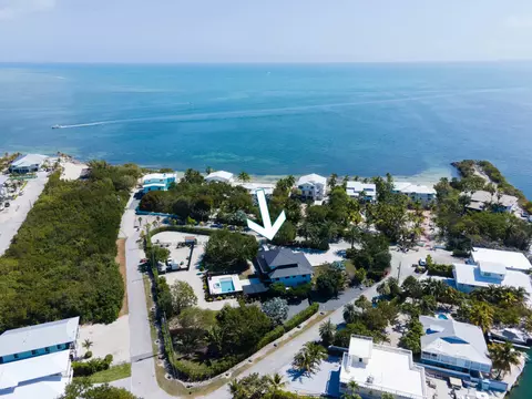 View/Area - 55 Ocean Front Dr, Key Largo, FL 33037 photo 5 of 6